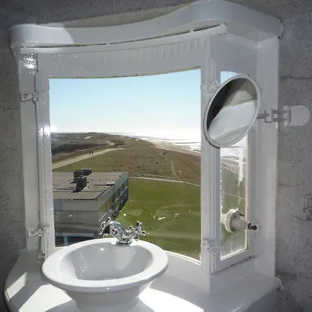 Heritage Holiday In Near Sea Huisduinen